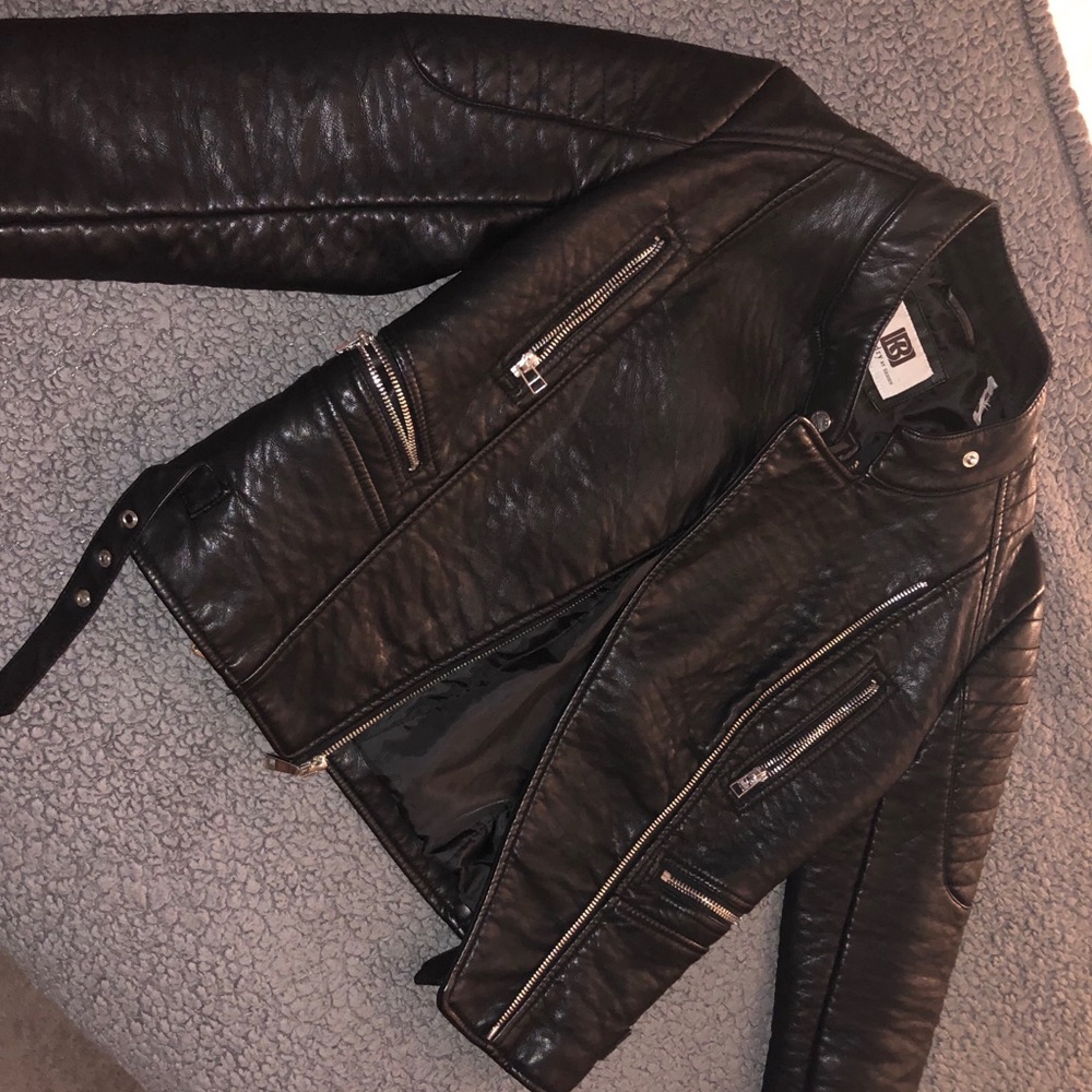 Women’s faux leather jacket